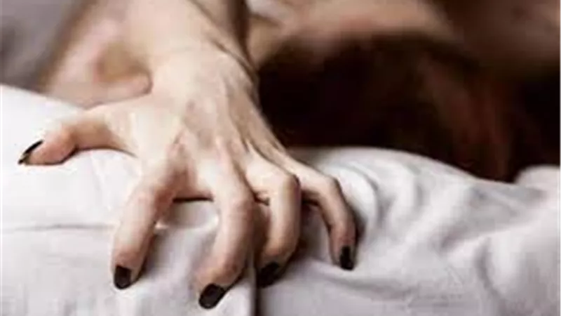 نساء على فراش الحرام.. قاتلة زوجها من أجل عشيقها: «الحب غلاب».. وخبيرة نفسية: «الإجبار على الزواج السبب»