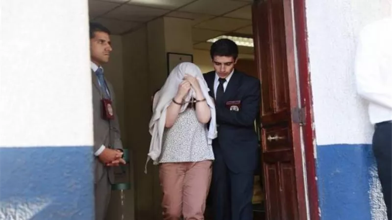 استولت على نحو 4 ملايين جنيه.. اعترافات نصابة 