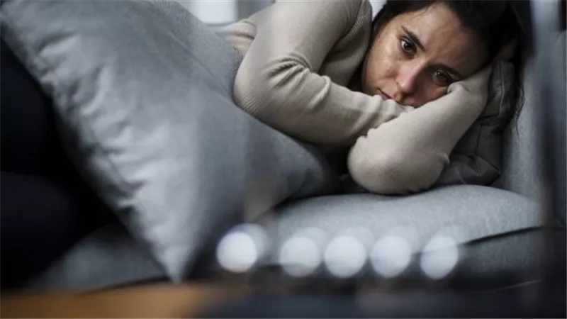 مُطلقات في جحيم العزلة.. خبيرة تنمية بشرية: «تغلبي على مخاوفك»
