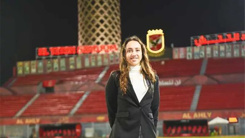 مي عاطف.. فراشة الأهلي الجديدة والوجه النسائي في قائمة الخطيب