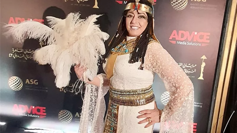 بعد سهر الصايغ.. هند عاكف تتألق بالزي الفرعوني في مهرجان القاهرة| صور