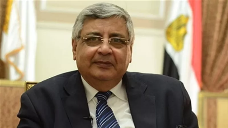 مستشار الرئيس يكشف حقيقة رصد متحور كورونا أو ميكرون في مصر| فيديو