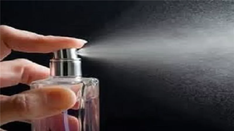 كيف تختارين العطر المناسب حسب نوع البشرة؟