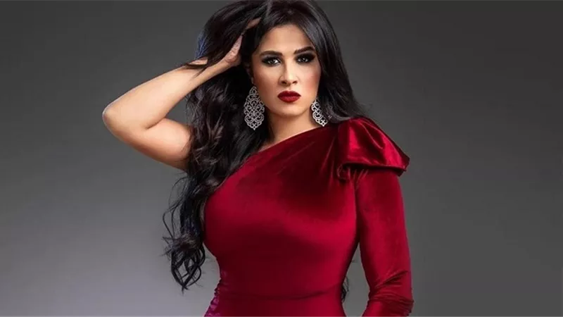 تكيس المبايض وخطأ طبي.. تفاصيل الأزمة الصحية لـ ياسمين عبد العزيز| صور