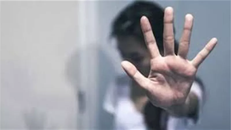 «علقة ساخنة».. تفاصيل مثيرة في تحرش «حدّاد» بفتاة الجامعة  