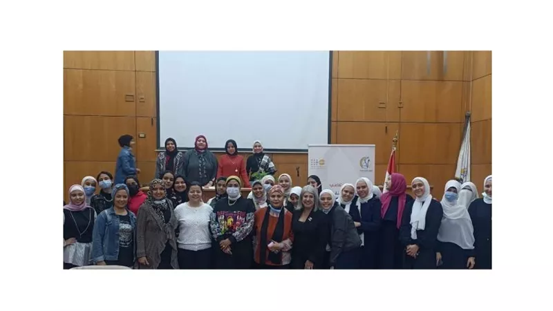 «القومي للمرأة» ينظم جلسات سمر بمحافظة الجيزة