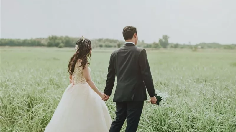 «بلاش كوشة».. 4 نصائح لحفل زفاف بسيط وغير مكلف