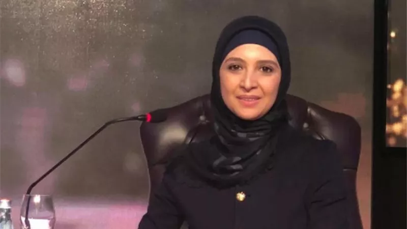 هل تستحق حنان ترك الهجوم عليها بسبب الكريسماس؟.. اعرفي الحكاية