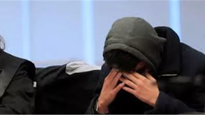  صيدلي يقتل أمه ويشرع في قتل والده بالمحلة 