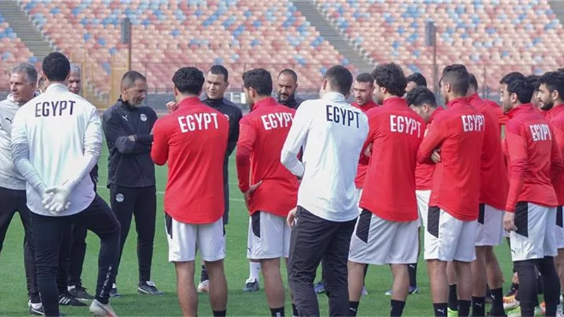 كورونا تضرب منتخب مصر.. 6 إصابات تربك حسابات كيروش قبل أمم إفريقيا