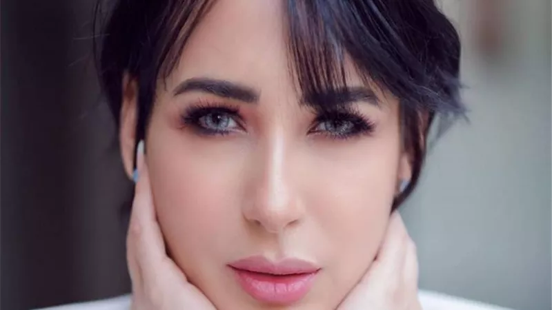 «أنا المتضررة».. ساندي تكشف سبب الخلاف مع روبي| فيديو