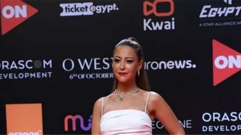 منة شلبي: لن أنسى فضل محمود عبد العزيز وأحمد عز ساعدني| فيديو