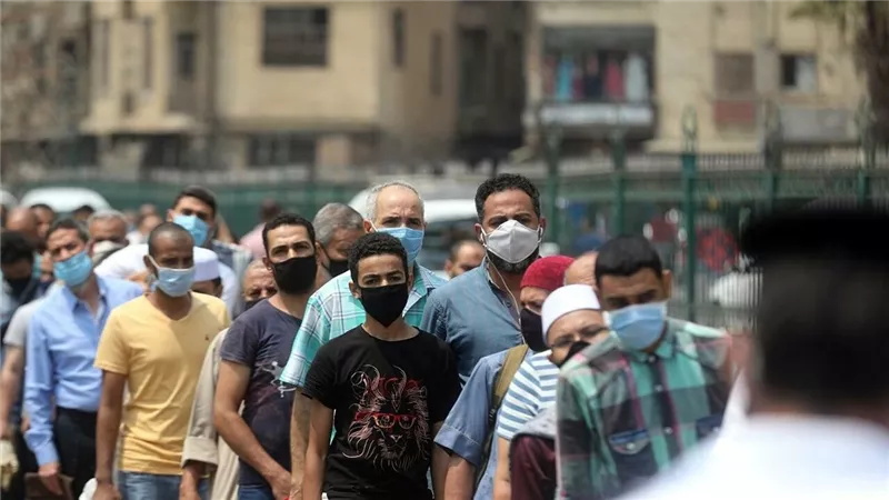 «الصحة» تُعلن دخول مصر موجة جديدة من إصابات كورونا| فيديو