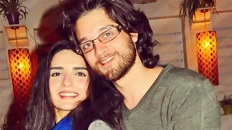 إصابة ياسمين جيلاني وزوجها عمر خورشيد بـ متحور أوميكرون
