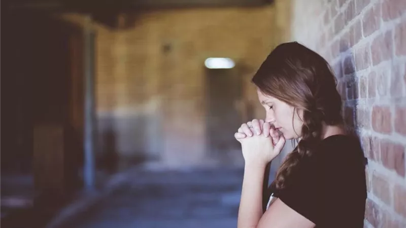 «شيكولاتة وموز».. 8 نصائح لمواجهة اكتئاب الشتاء عند السيدات