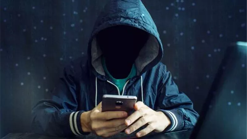 احذري من هاكرز جديد يخترق الكمبيوتر والموبايل.. «من خلال USB»