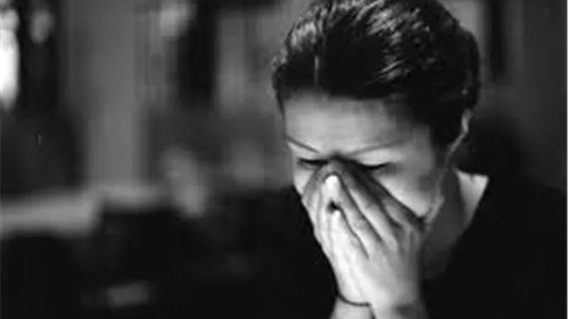 باعت نفسها لزوج لا يعرف الحب.. مأساة زوجة أب مثالية