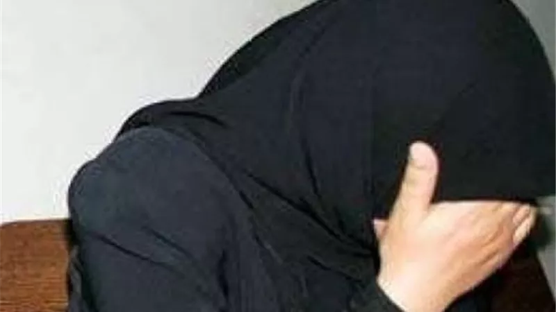 الزوجة الخائنة تخلع زوجها لسبب مخجل
