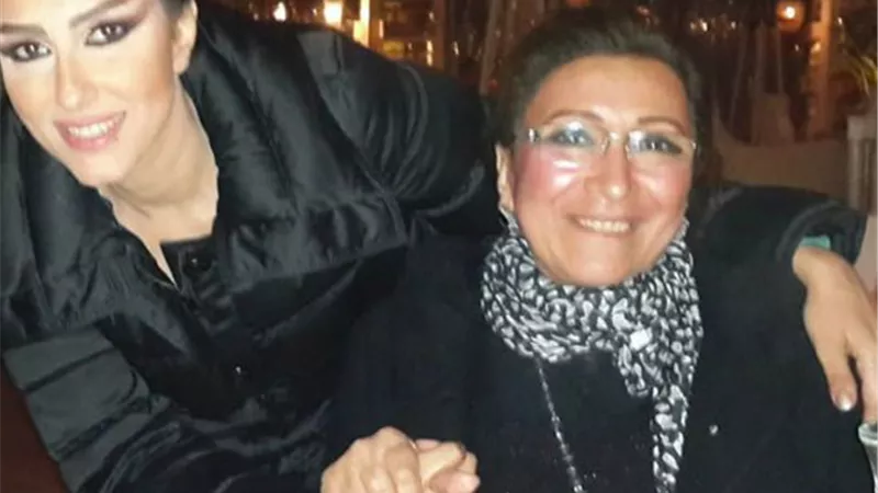 وفاة شقيقة الفنانة سهير المرشدي| صور 