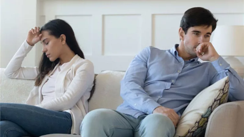 «لو جوزك مش حنين».. كيف تتعاملين مع الحرمان العاطفي؟