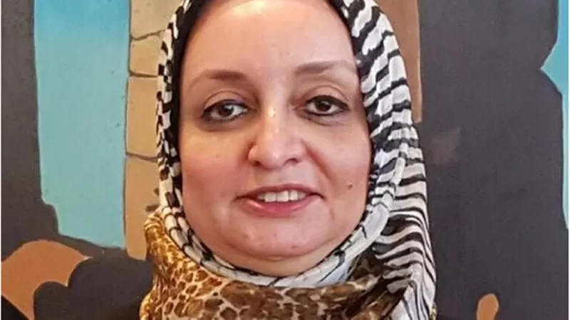 انتخاب عميدة كلية صيدلة بنات جامعة الأزهر نائبًا لرئيس جامعة عموم إفريقيا