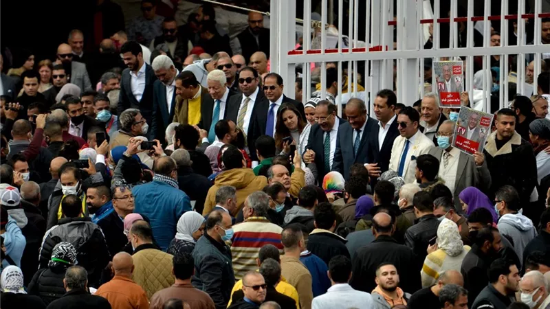 سيطرة نسائية.. «البنات» بطلات الدعاية الانتخابية في انتخابات الزمالك| صور