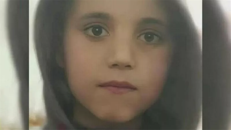 تحرير الطفل فواز قطيفان.. وأول صور بعد عودته إلى أهله