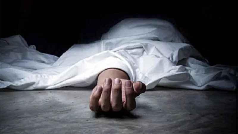 ضحية أصدقائه.. والدة عريس الغربية: دافع عن زوجة خاله فقتلوه
