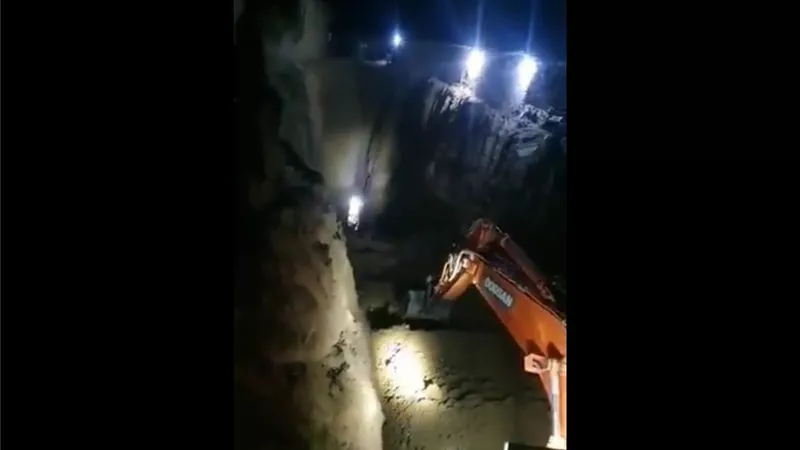 مأساة ريان تتكرر.. القصة الكاملة لسقوط الطفل حيدر الأفغاني في البئر| فيديو