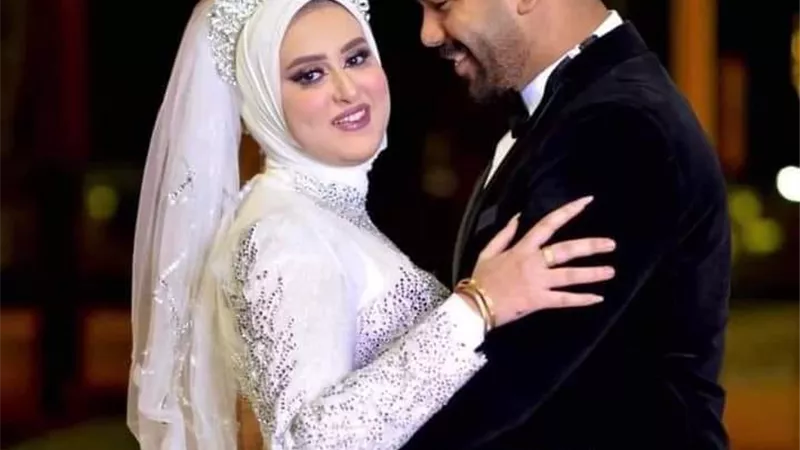 ضربها..اتصالحوا..دخلة سعيدة ..تفاصيل ضرب عريس الإسماعيلية لعروسه في الشارع