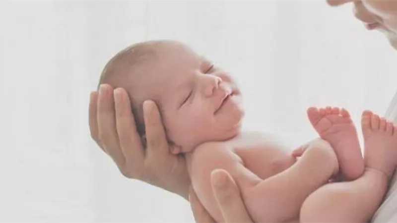 أم لأول مرة.. أفضل أوضاع الرضاعة الطبيعية لتجنب الالتهابات