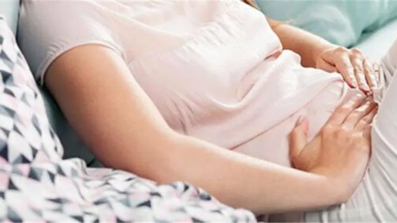 «بلاش حاجات تقيلة».. أسباب وطرق علاج نزول الرحم في البيت