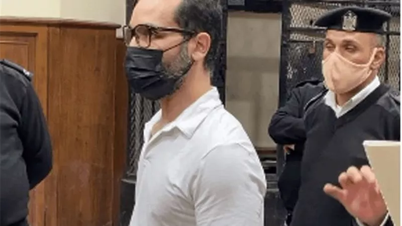 بعد الحكم على شادي خلف.. نساء السوشيال ميديا تُهاجم ابن الشاعر الكبير