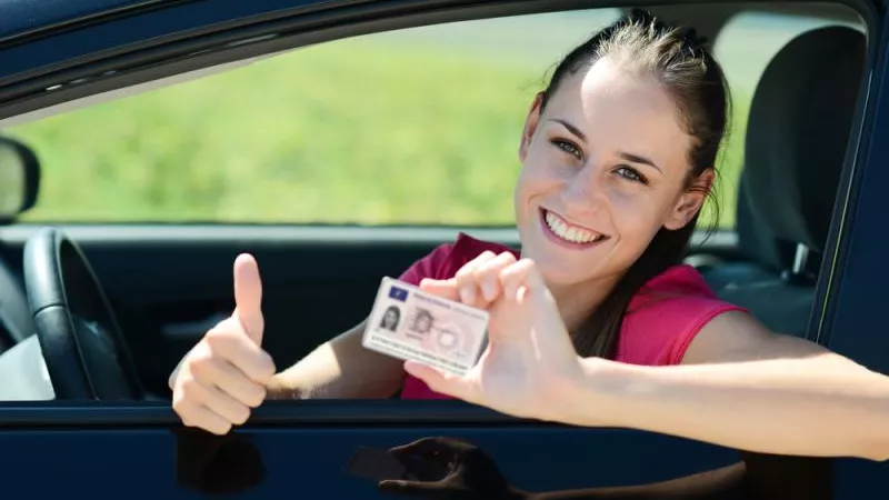 9 خطوات لتجديد رخصة السواقة بسهولة