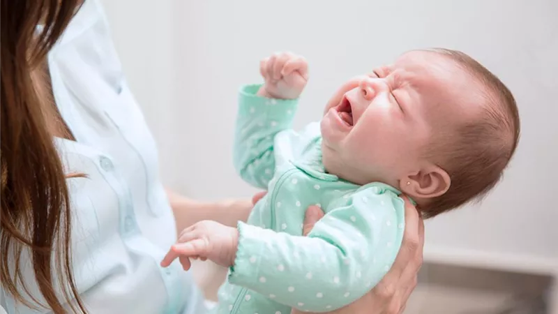 من بينها النزلة المعوية.. أمراض شائعة تصيب طفلك خلال الصيف