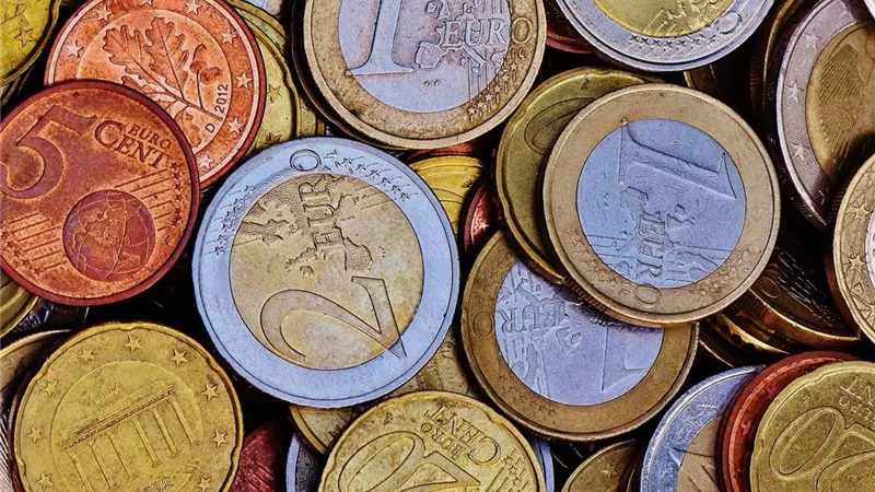أسعار العملات العربية والأجنبية اليوم الاثنين في البنوك ومحلات الصرافة