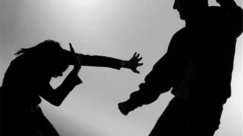 حكايات مُرعبة لزوجات تعرضن للضرب والخنق قبل الطلاق