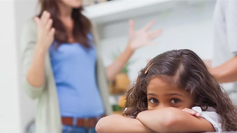 «مثلث التربية المحظور».. ابتعدي عن هذه الأخطاء في التعامل مع أولادك