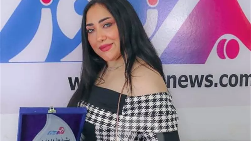 هبة يوسف لـ«هير نيوز»: بحب حماقي.. وكان نفسي أغني مع وردة وصباح| فيديو