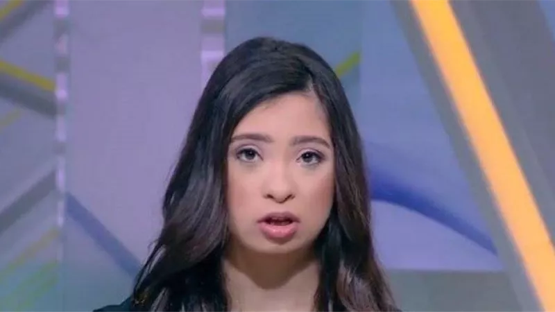 نساء تستحق الاحتفال في يوم المرأة العالمي.. «رحمة خالد» أول مذيعة مصرية من ذوي الهمم