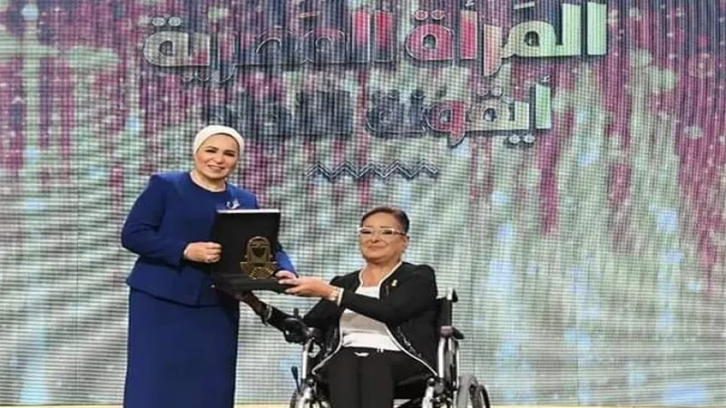 «لن تخرج من السيدة نفيسة» تغيير مكان تشييع جثمان الراحلة أنيسة حسونة