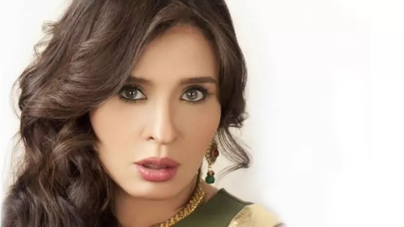 دينا لـ«هير نيوز»: أتحدى نفسي في رمضان بمسلسل «ملف سري»