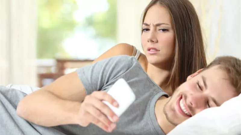 احذر أيها الرجل.. «عاهة مستديمة» تنتظر الزوج الخائن 