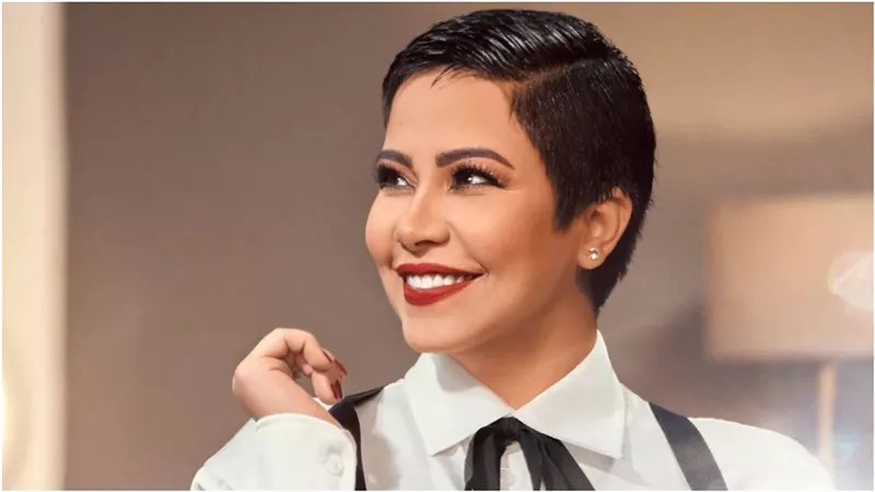 «شيرين عبد الوهاب» ترد على شائعات حملها برسالة لابنتيها