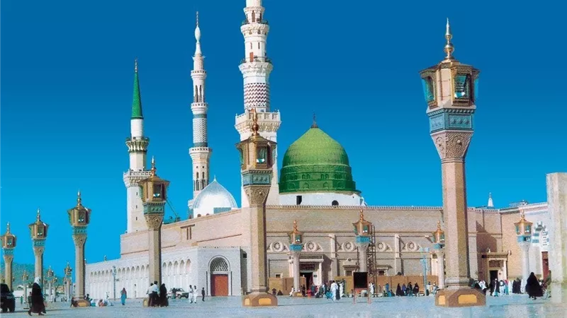 «الإفتاء» توضح فضل الصلاة على النبي محمد يوم الجمعة