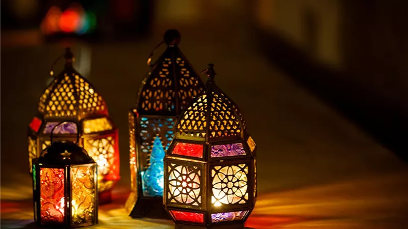 «خرج من المحروسة قبل 100 عام».. أصل حكاية فانوس رمضان وسر ارتباطه بالنساء