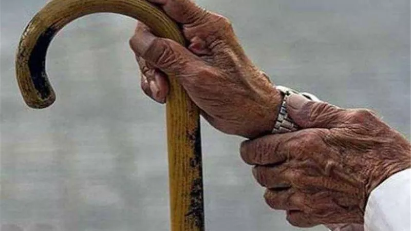 إجبار الأولاد على مقاطعة أهل أمهم وامتناع الأب عن تجهيز ابنته.. «الإفتاء» تُجيب