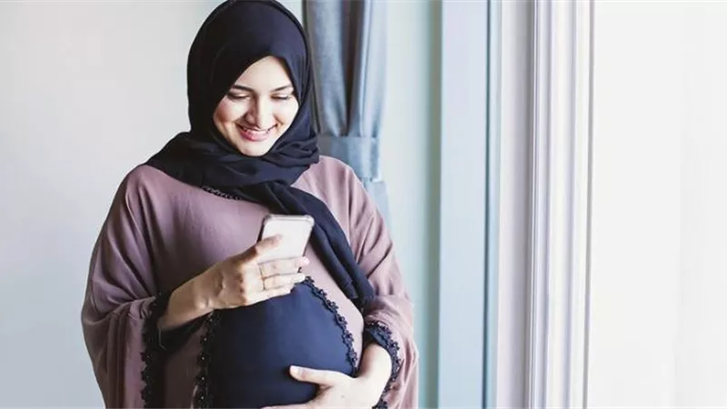 للحامل الصائمة في شهر رمضان.. 4 أعراض إذا شعرتِ بها أفطري فورًا