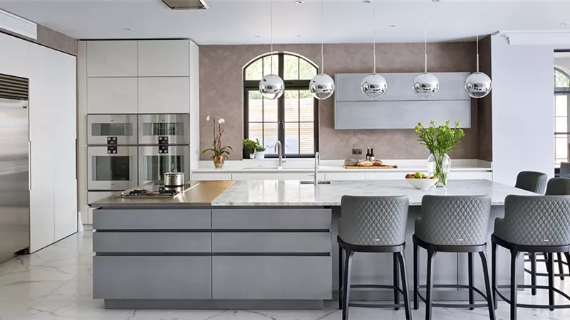 أهمها تحديد الميزانية واستغلال المساحة.. دليلك لاختيار أحدث تصميم لمطبخك