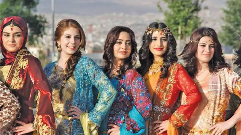 «الشامبورك والحميس».. أشهر طقوس نساء الأكراد على موائد رمضان| فيديو جراف